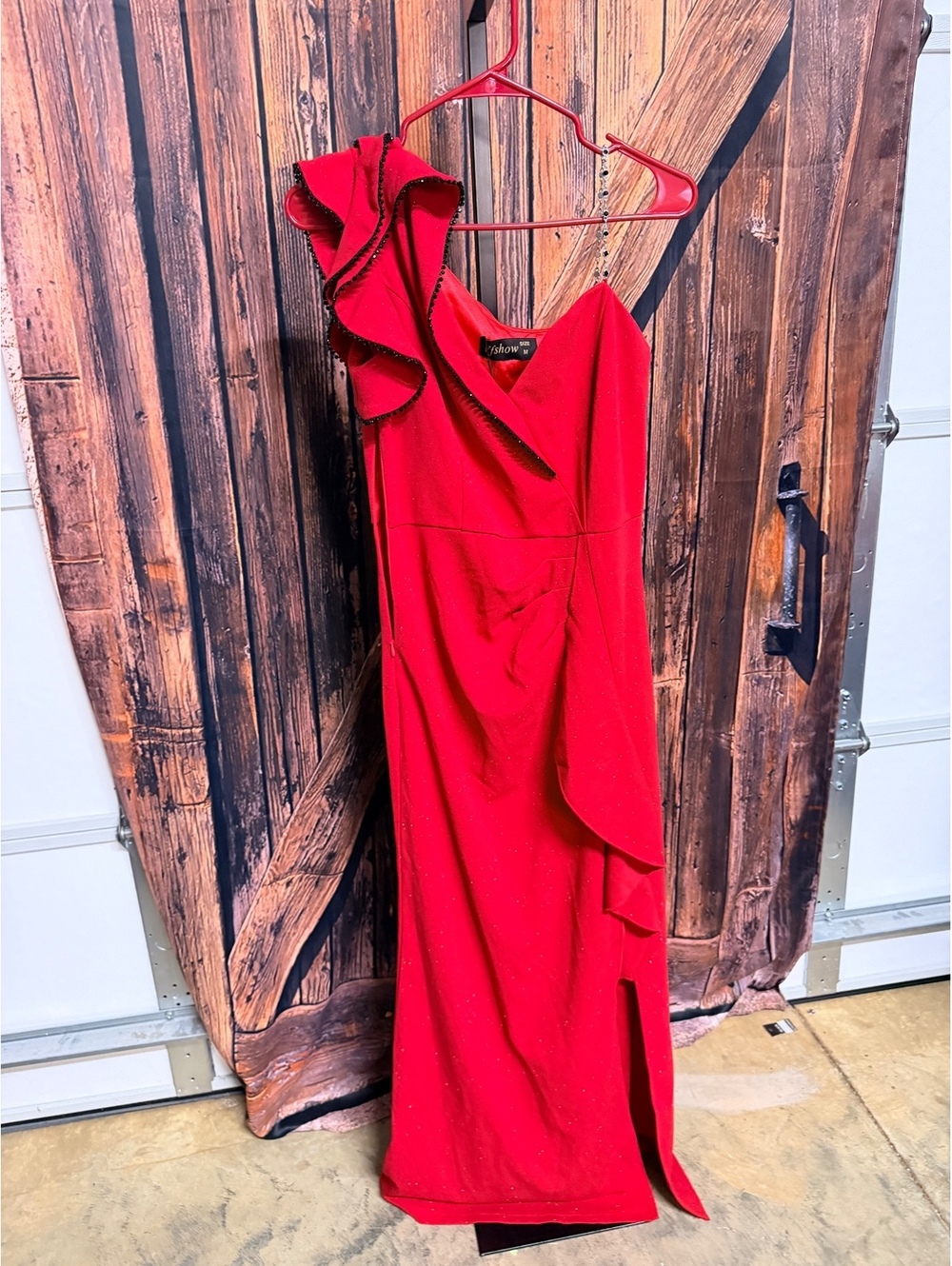 Vfshow Elegant Red One-Shoulder Evening Dress with Beaded Ruffle and Chain Strap
